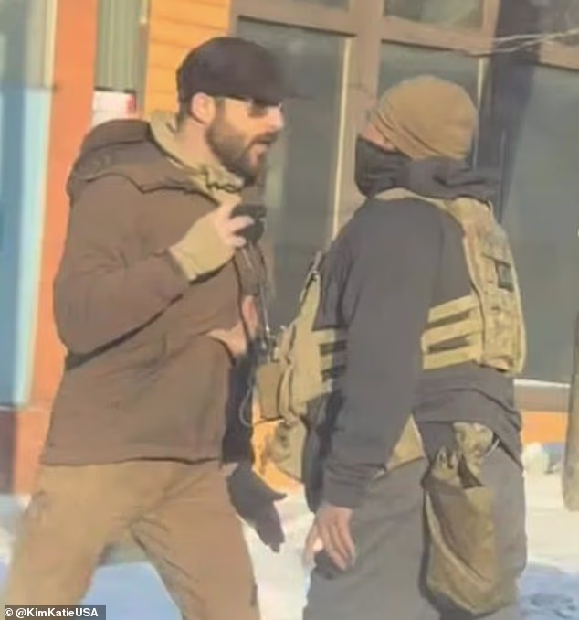 The heartbreaking final message ICU nurse Alex Jeffrey Pretti sent to his parents via text message: Before he died, he only managed to send three words