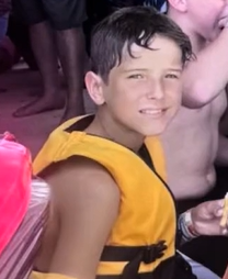 Shocking news after 12-year-old boy dies from shark bite in Australia: His parents discovered strange marks on the shirt he was wearing on the day of the shark attack