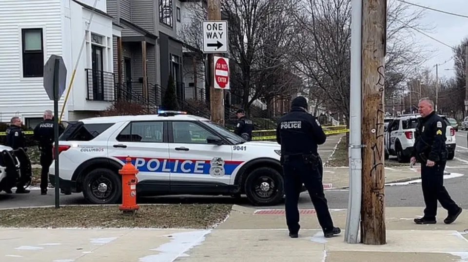 Minutes ago: A message from a family group chat exposed the truth behind the murder of dentists Spencer and Monique, who were terrified and frantically called the police with the following 8-second call.