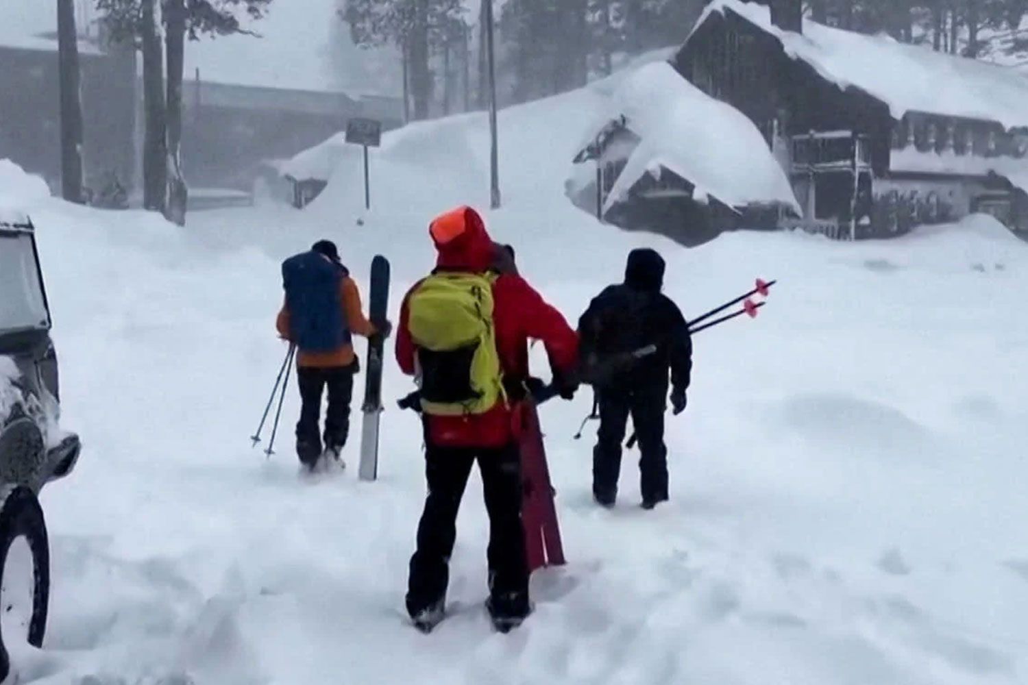 In the Aftermath of the Tahoe Avalanche, a Father Finds His Son — and a Personal Item That Now Symbolizes His Final Moments… 👇👇